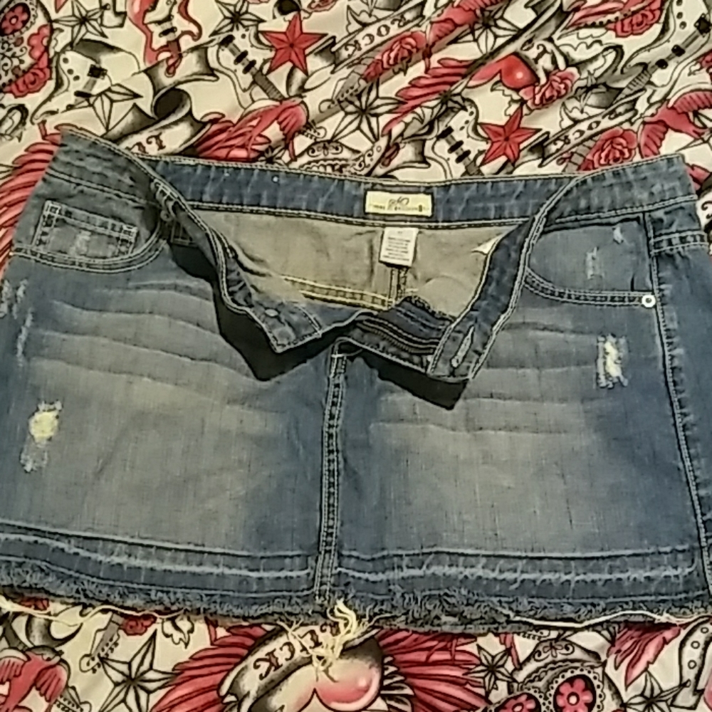 Y2K SO jean skirt